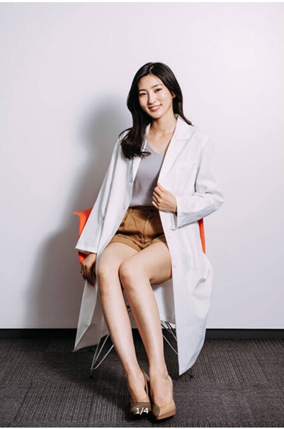  명문대 게이오 대학교 약학부 출신의 일본 글래머 약사 후쿠이 세리나(ふくい セリナ 福井セリナ)