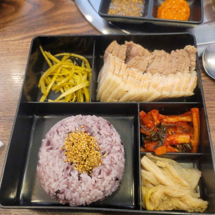  부천역 점심추천은 육가공장에서 마늘보쌈 꼭 드세요!