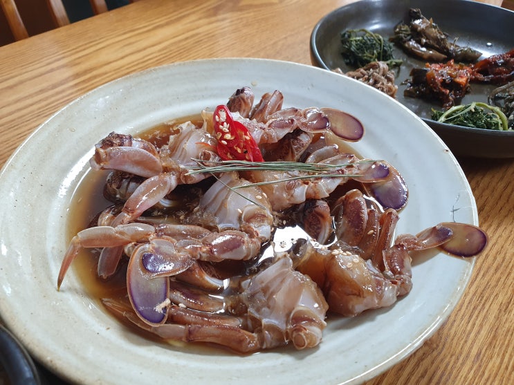  평창 휘닉스파크 흔들바위 간장게장과 산채정식 졸맛탱
