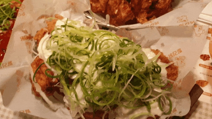  [신당역 맛집] 발라닭 치킨 먹으면서 쇼핑까지 하는 술집 일석이조네