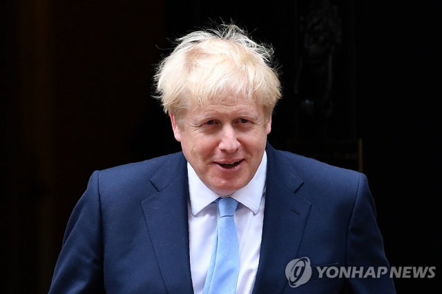 "밤새 술판에 성관계까지"…필립공 장례식날 英총리실에 무슨일 "밤새 술판에 성관계까지"…필립공 장례식날 英총리실에 무슨일