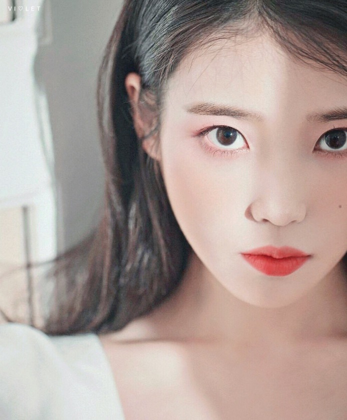  예쁜아이유사진모음//예쁜사진들