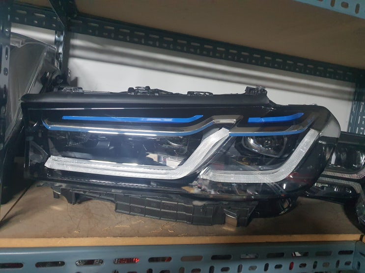  수입차중고부품 BMW G30 5시리즈 후기형 레이저 라이트 헤드램프 전조등 (장안동중고부품 bmw부품 g30부품 네바퀴)