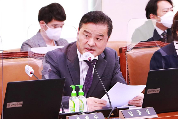 [속보]<b>임종성</b>, 금품수수<b>혐의</b> <b>압수수색</b>