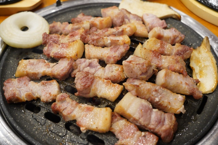 충장로 맛집 화신<b>돼지</b>와 <b>스타벅스</b> 충장일가점 고봉<b>라떼</b>