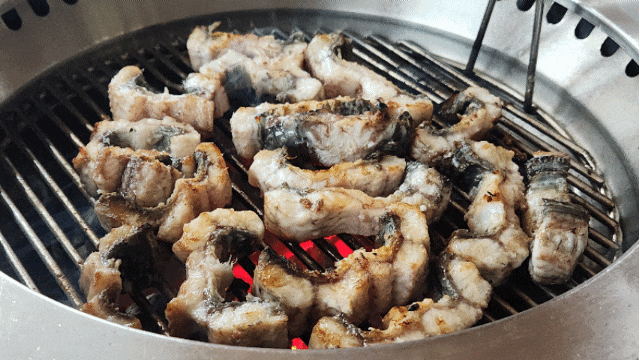  강화장어맛집 느티나무골에서 자연산갯벌장어 먹고 몸보신했어요.