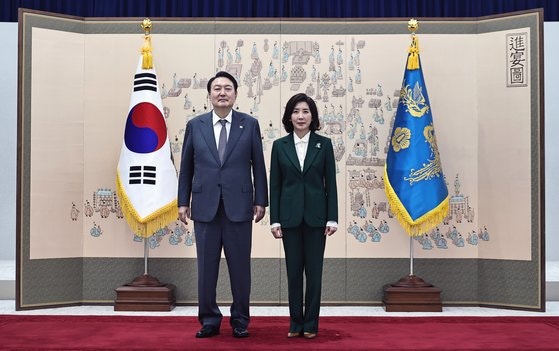 <b>나경원</b> vs 윤석열, <b>친윤</b> vs 반윤? 尹대통령의 유구한 당권장악... 