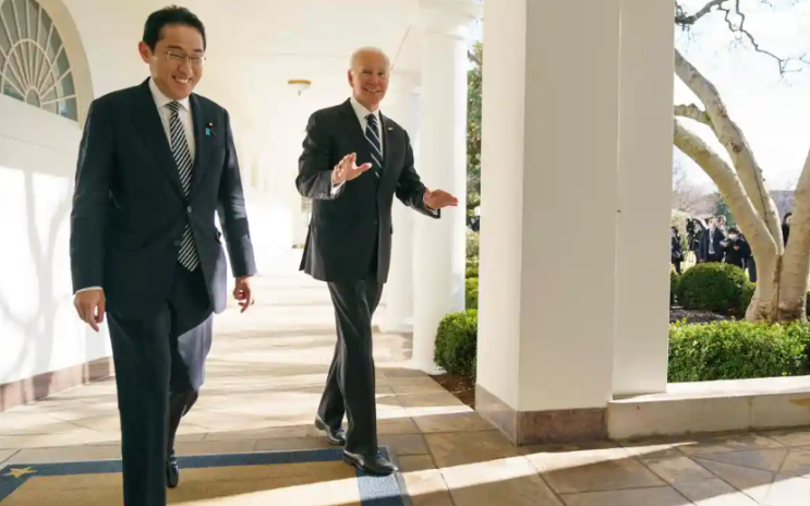 일본 총리는 새로운 위협의 시대에 대비하여 군사를 현대화할 것을 맹세합니다 일본 총리는 새로운 위협의 시대에 대비하여 군사를 현대화할 것을 맹세합니다