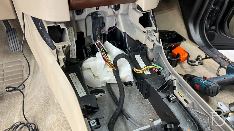 하남 덕풍북로 / 실내복원/시트 / 실내클리닝, 시트탈거, 가죽코팅 / 랜드로버 / 디스커버리 / 디스커버리 4