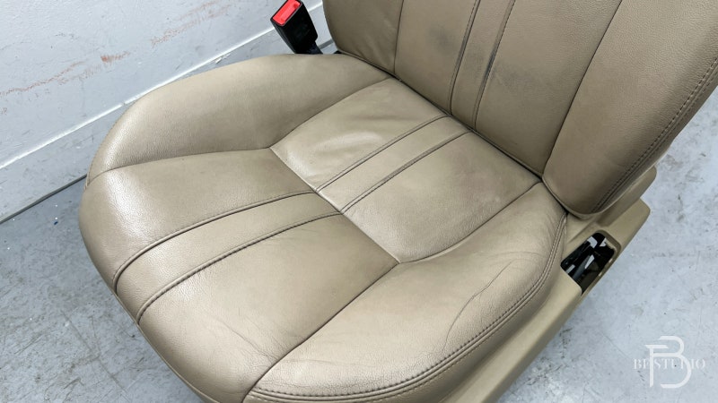 하남 덕풍북로 / 실내복원/시트 / 실내클리닝, 시트탈거, 가죽코팅 / 랜드로버 / 디스커버리 / 디스커버리 4