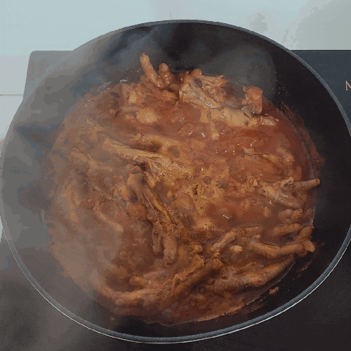 맛있게 매운 야식 통뼈국물 매운닭발, 박수칠닭발 맛있게 매운 야식 통뼈국물 매운닭발, 박수칠닭발