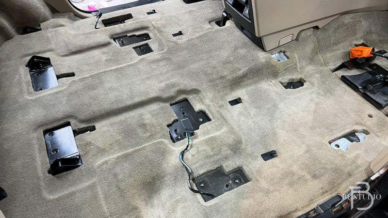 하남 덕풍북로 / 실내복원/시트 / 실내클리닝, 시트탈거, 가죽코팅 / 랜드로버 / 디스커버리 / 디스커버리 4