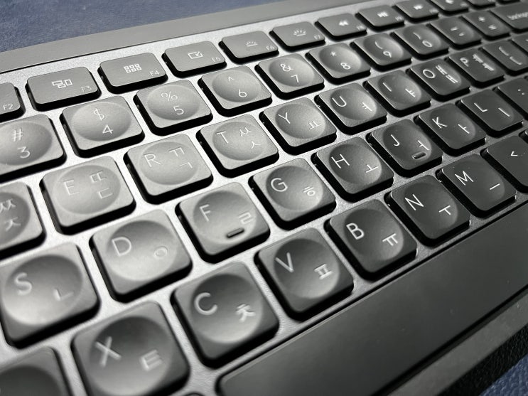  로지텍키보드 MX Keys 사용 후기 (그라파이트)