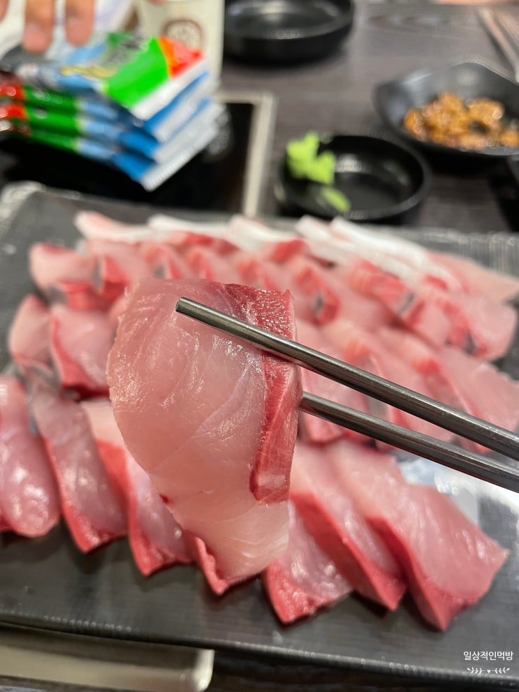 안양 범계역 삼부자활어포차 대방어도 맛있네요