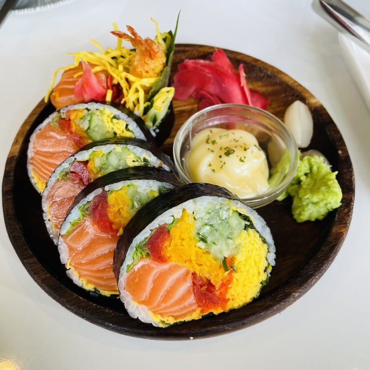  연하동 연남 대왕꼬꼬동 연어김밥 솔직후기