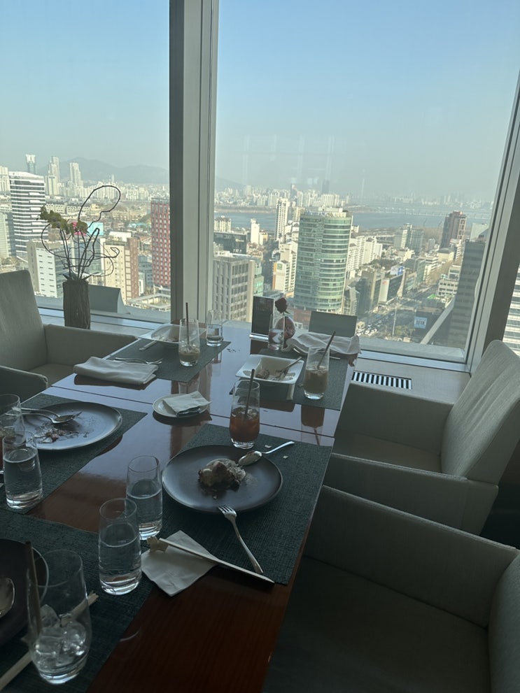  인터컨티넨탈 서울 코엑스 스카이 라운지 런치코스