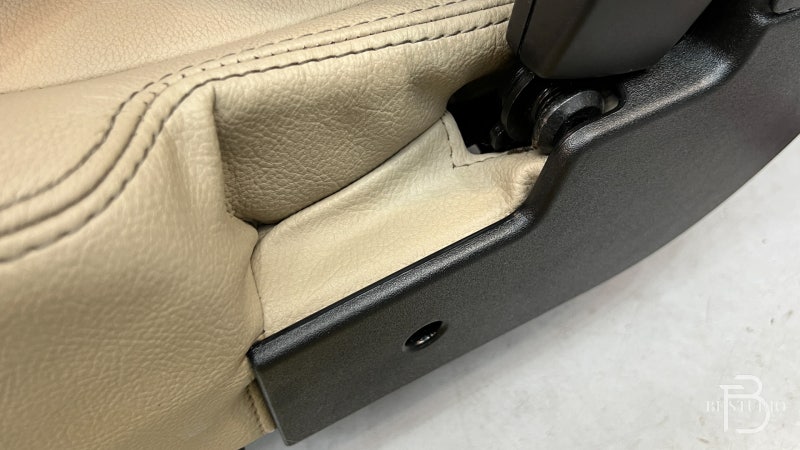 하남 덕풍북로 / 실내복원/시트 / 실내클리닝, 시트탈거, 가죽코팅 / 랜드로버 / 디스커버리 / 디스커버리 4