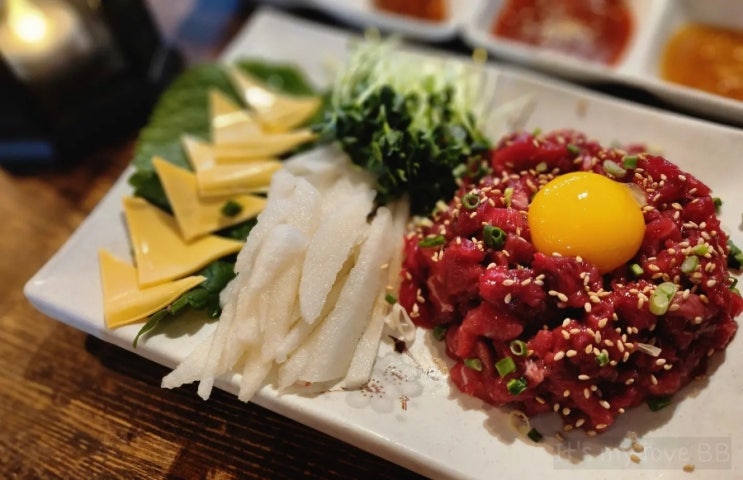 [김해/구산동] 술집이야 밥집이야? 육회 맛집 우시 분위기 좋은 이자카야 술집 추천