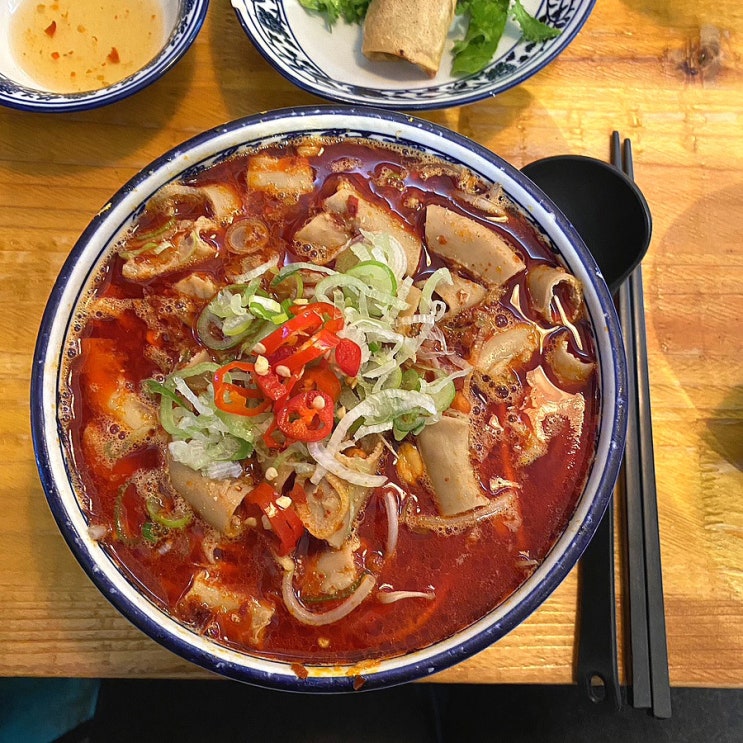  강남역 베트남음식 곱창쌀국수맛집 ‘땀땀’
