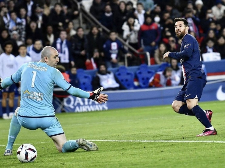 2022-23시즌 리그앙 프랑스 리그1 19라운드 15일 AS모나코 AC아작시오 스타드렌 PSG