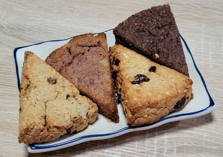  건강하고 영양가 높은 곡물 베이스로 맛있고 든든한 디저트 타임 '베노프 베이커리 오트스콘'