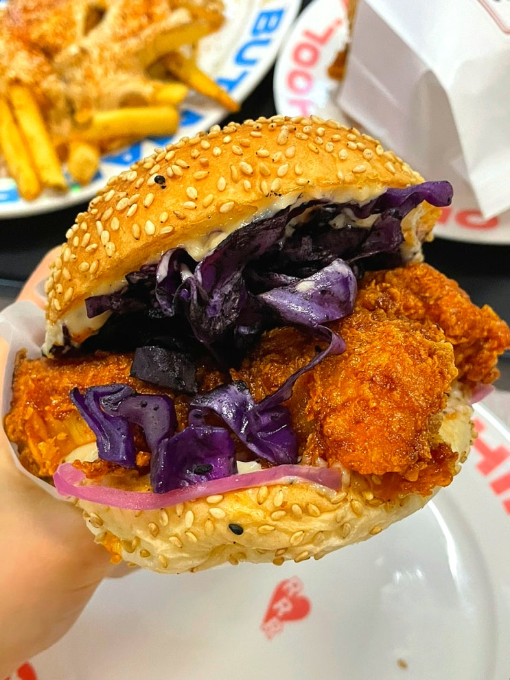  압구정로데오 도산공원 치킨버거 맛집 - 롸카두들 내쉬빌 핫치킨