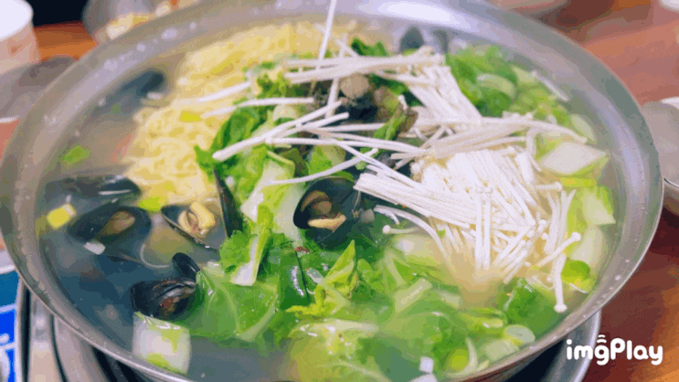  줄 서서 먹는 거창 맛집!! 해물칼국수 배불리 먹고 누룽지 넣고 죽처럼 끓여먹은 "부림거창가든"