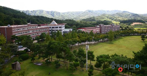  충북보건과학대, 충북 전문대학 7년 연속 취업률 1위