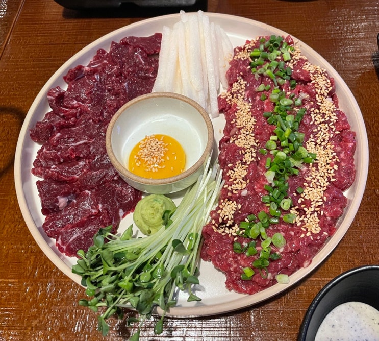  [서현 맛집] 육회한시간 - 탱글쫀득하고 신선도 높은 당일도축 뭉티기