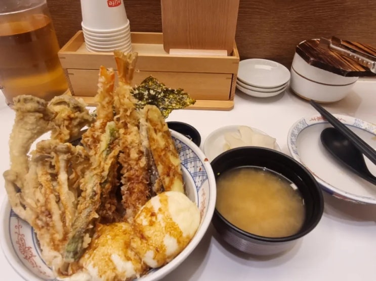  (일상) 텐동 + 라디오