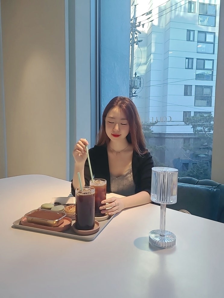  신사역 분위기 좋은 곳 콜렉터제로원 와인 커피 모두 가능해여