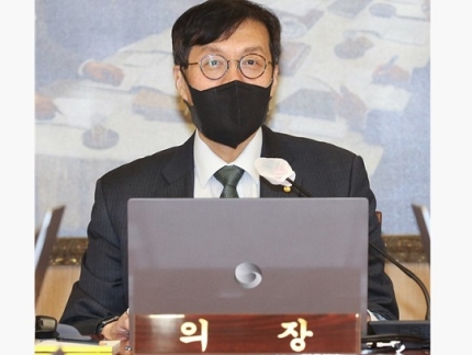 한은, 기준금리 0.25%p 올려 3.50%