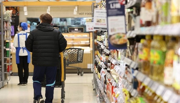 ‘나혼자 산다’ 1천만 돌파 눈앞… ‘1인 가구법’ 논의는 지지부진 ‘나혼자 산다’ 1천만 돌파 눈앞… ‘1인 가구법’ 논의는 지지부진