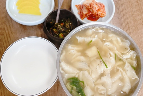  의정부 뜨끈한 수제비국밥, 모든국수