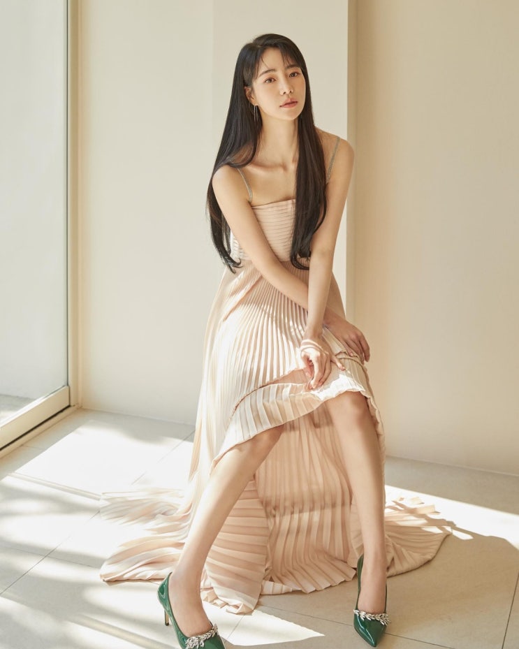 노출 연기 '벗어버린' 임지연, '더 글로리'로 씻어버린 연기력 논란...제2의 전성기 맞이하나 노출 연기 '벗어버린' 임지연, '더 글로리'로 씻어버린 연기력 논란...제2의 전성기 맞이하나