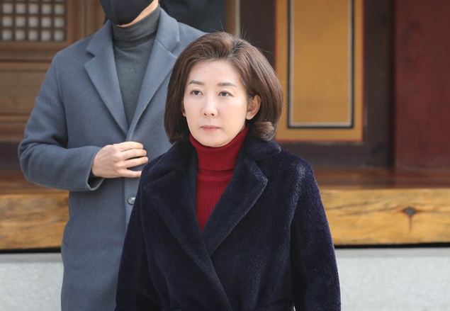 <b>국민의힘</b>, 나경원 대통령 의중 발언 논란 격화