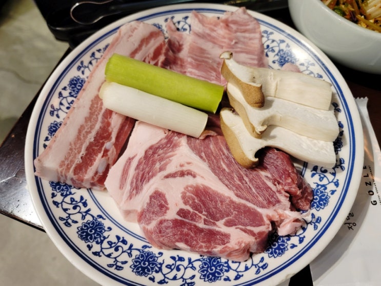  정자역 맛집 고기의즐거움 분당직역점에서 돼지세트 후기