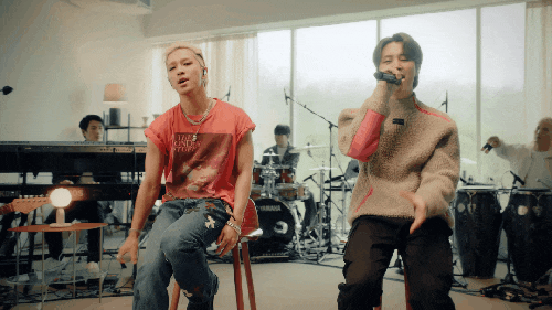 태양-Vibe 바이브 (feat.지민 of BTS) 라이브 클립 영상 태양-Vibe 바이브 (feat.지민 of BTS) 라이브 클립 영상