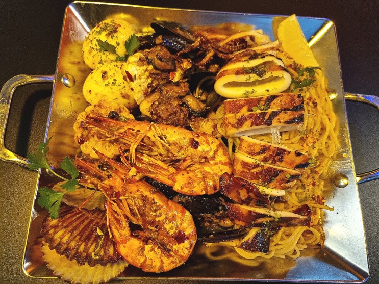  [마포구연남동맛집] 미국식해물찜파스타 "편씨푸드" 맥주안주로 딱좋은~연남동술집