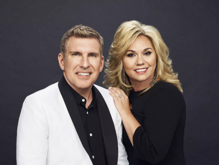 Todd Chrisley는 감옥을 '1분 동안 나의 미래가 될 수도 있다'고 인정하지만 그와 Julie는 '믿음'으로 정의를 얻을 것은 정의를 얻을 것입니다 Todd Chrisley는 감옥을 '1분 동안 나의 미래가 될 수도 있다'고 인정하지만 그와 Julie는 '믿음'으로 정의를 얻을 것은 정의를 얻을 것입니다