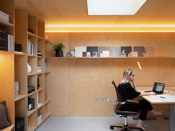 [사무공간]자작나무 합판으로 디자인된 미니멀 오피스인테리어_Brosh Architects