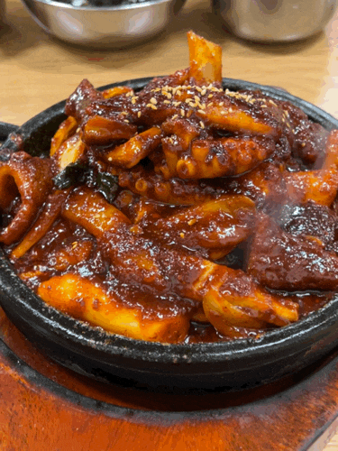  이미 낙지볶음 맛집으로 인정받은 대구 동성로 한식 밥집 신라식당