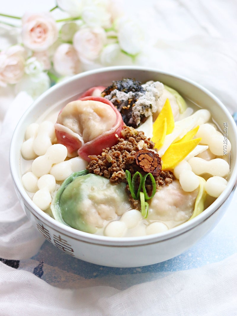 설날음식 소떡국 끓이는법 조랭이떡국 레시피 소떡만두국 끓이는법