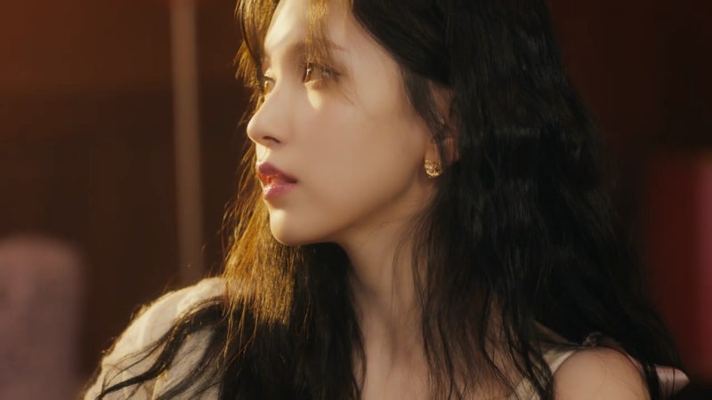TWICE Momo & Mina Wallpapers from 'Moonlight Sunrise' MV