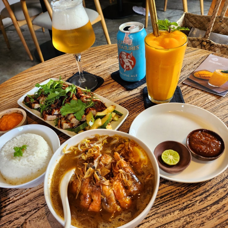  발리 스미냑 페티텐겟 비치와 포테이토헤드 근처 스미냑 맛집 Atlas Kitchen & Coffee