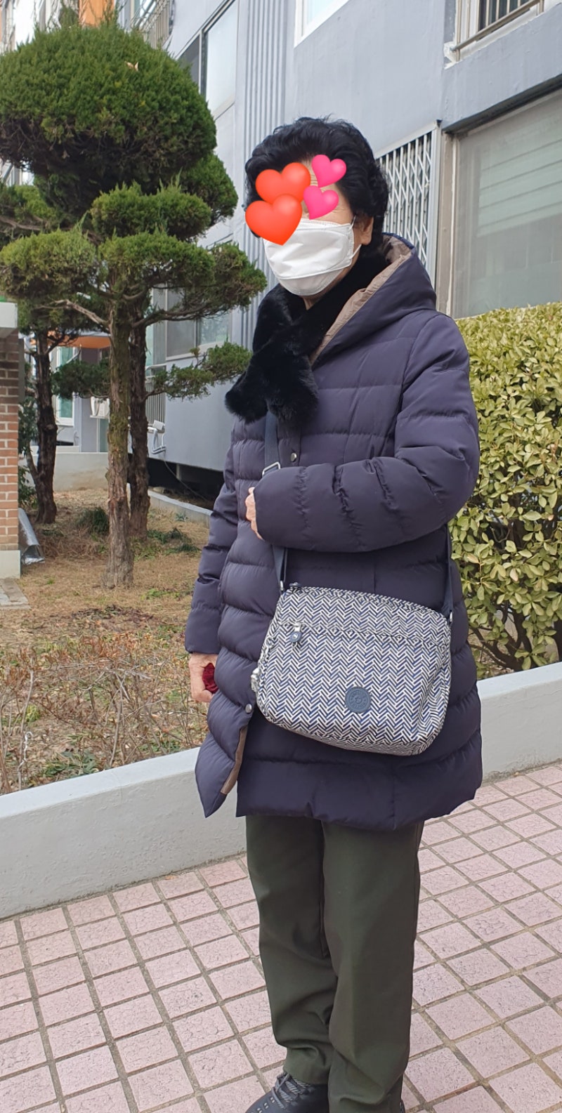 70대 할머니 명절 선물로 딱인 가볍고 수납공간 많은 키플링 크로스백 코라 S 어반 셰브론(용....