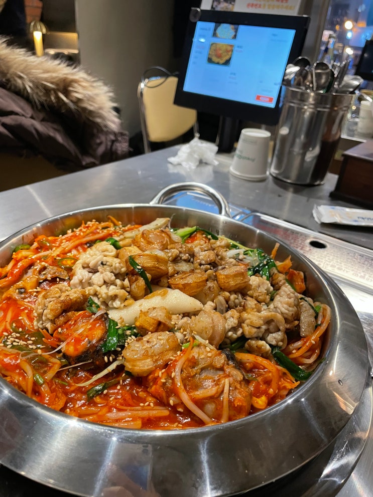  방이동 맛집 개나리 대창아구찜, 줄서는 식당