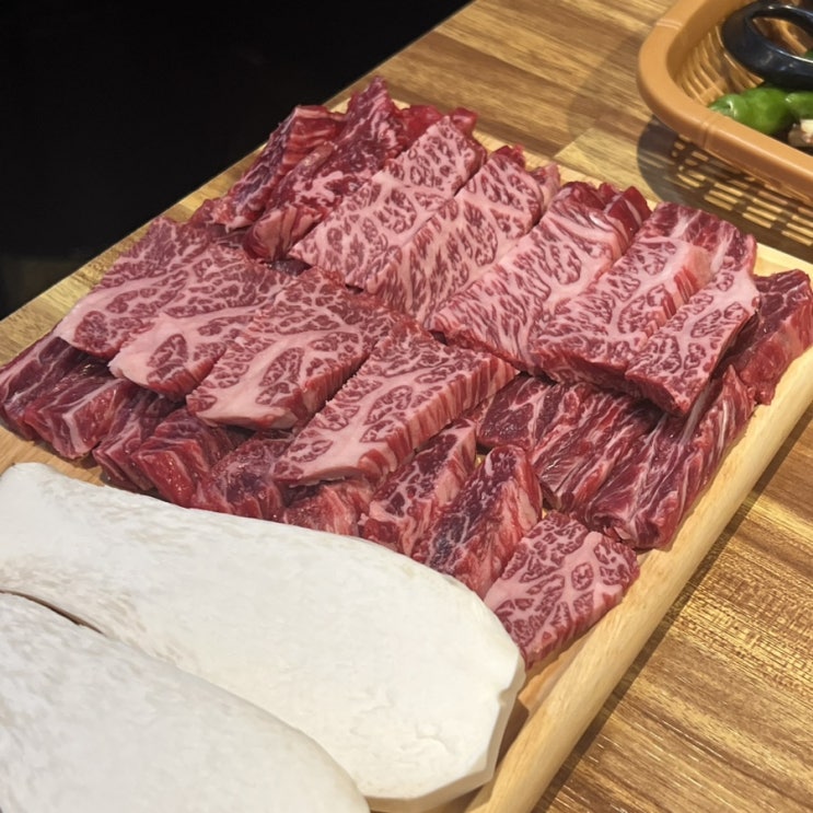  신천시장 맛집 박상민 한우 식육점 본점에서 꽃갈비살 먹어요