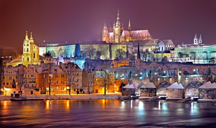 프라하 겨울 밤 프라하 성 체코 공화국 찰스 다리 도시 체코 관광 유럽 수도