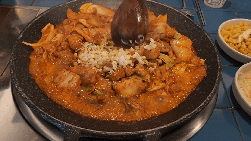  줄서는식당  삼산회관 교대본점 , 돼지김치구이 교대역 맛집